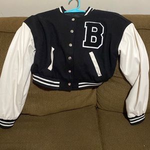 Cute crop lettermans jacket 💕